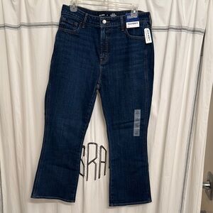 Old Navy Women's size 12 vintage cropped flare Dark Blue Jeans